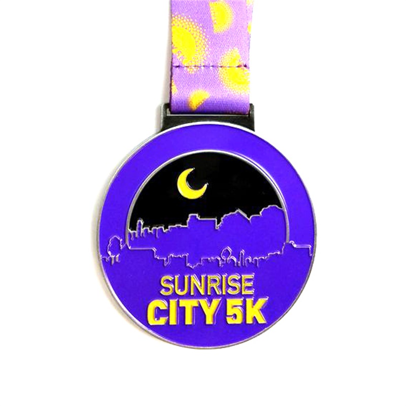 Medali Berputar Sunrise 5K City Run yang Dipersonalisasi